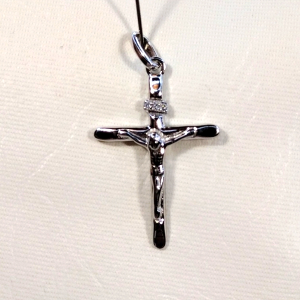 Sterling Silver Crucifix Pendant 925 NWT